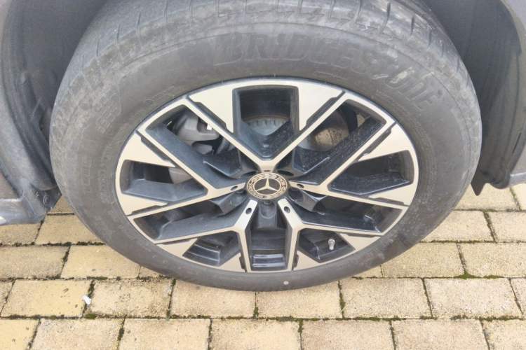 Used Mercedes-Benz GLC 2023 GLC 260 L 4MATIC Dynamic Edition 7-seater Right Front Wheel Hub