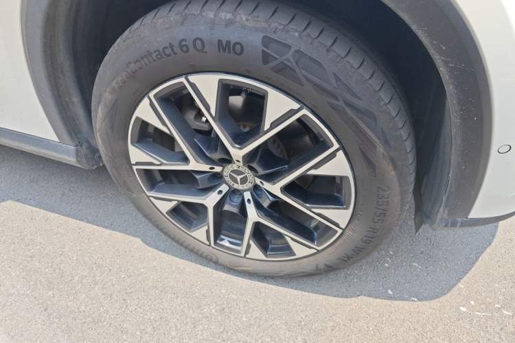 Used Mercedes-Benz GLC 2023 GLC 260 L 4MATIC Dynamic Edition 5-seater Right Front Wheel Hub