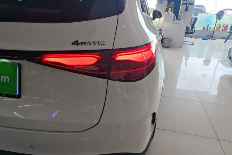 Used Mercedes-Benz GLC 2023 GLC 300 L 4MATIC Dynamic Edition 5-seater Right Rear Taillight