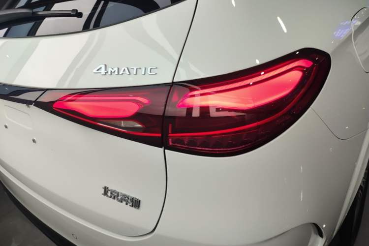 Used Mercedes-Benz GLC 2023 GLC 300 L 4MATIC Dynamic Edition 5-seater Right Rear Taillight