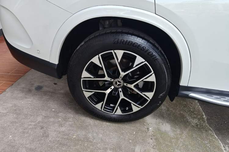 Used Mercedes-Benz GLC 2023 GLC 260 L 4MATIC Dynamic Edition 5-seater Right Rear Wheel Hub