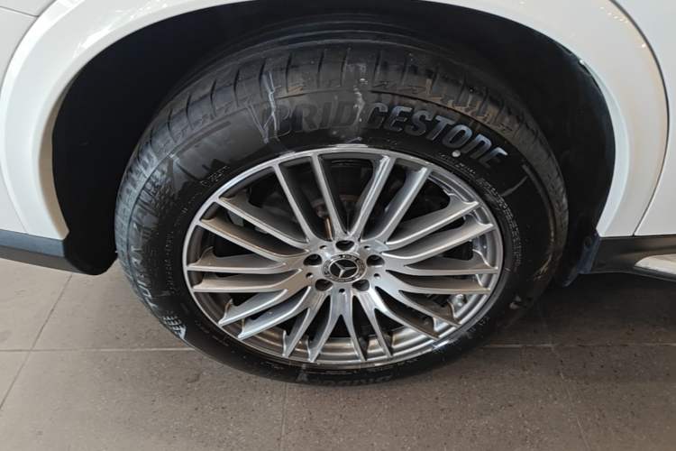 Used Mercedes-Benz GLC 2023 Refreshed GLC 300 L 4MATIC Dynamic Edition 5 Seats Right Rear Wheel Hub