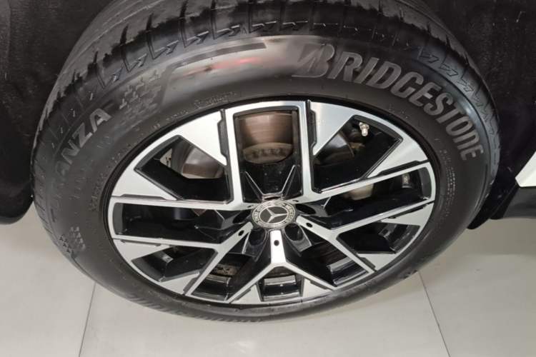 Used Mercedes-Benz GLC 2023 GLC 260 L 4MATIC Luxury Model 5 Seats Right Rear Wheel Hub