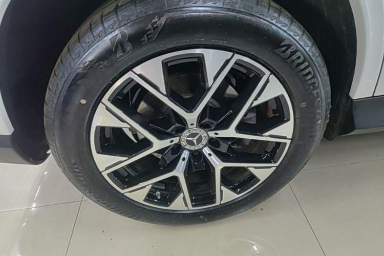 Used Mercedes-Benz GLC 2023 GLC 260 L 4MATIC Luxury Model 5 Seats Right Rear Wheel Hub