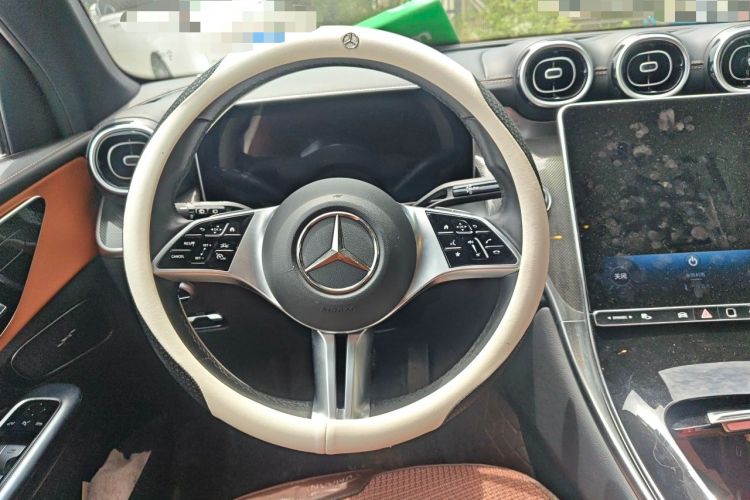 Used Mercedes-Benz GLC 2023 Facelift GLC 260 L 4MATIC Dynamic Version 5 Seats Steering Wheel