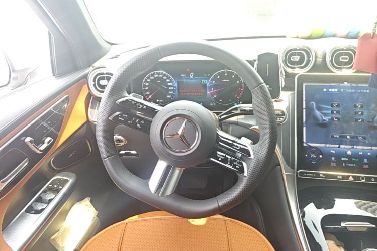 Used Mercedes-Benz GLC 2023 Refreshed GLC 300 L 4MATIC Dynamic Edition 5 Seats Steering Wheel