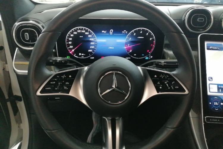 Used Mercedes-Benz GLC 2023 GLC 260 L 4MATIC Dynamic Edition 7-seater Steering Wheel