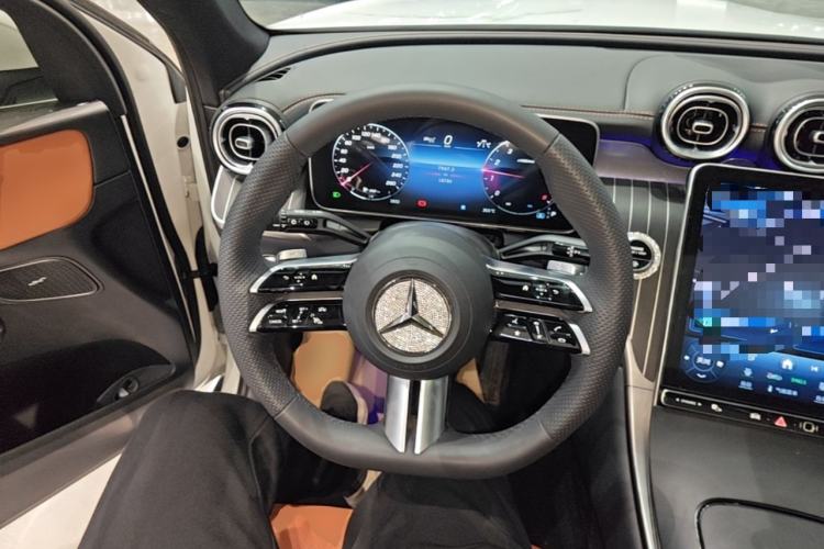 Used Mercedes-Benz GLC 2023 Refreshed GLC 300 L 4MATIC Dynamic Version 7-Seater Steering Wheel