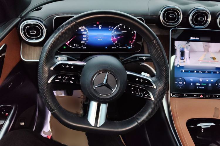 Used Mercedes-Benz GLC 2023 GLC 300 L 4MATIC Dynamic Edition 5-seater Steering Wheel