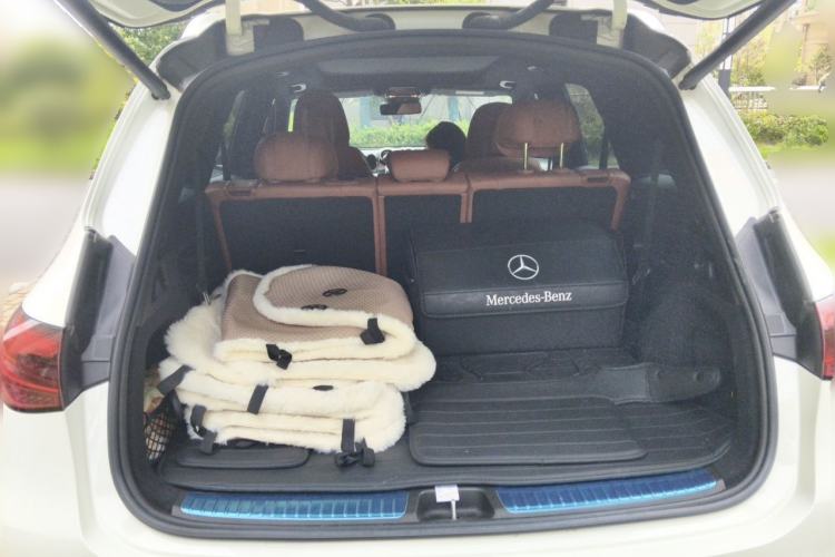 Used Mercedes-Benz GLC 2023 GLC 260 L 4MATIC Dynamic Edition 7-seater Trunk