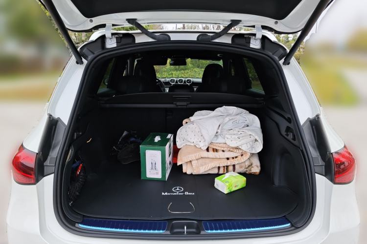 Used Mercedes-Benz GLC 2023 GLC 300 L 4MATIC Dynamic Edition 5-seater Trunk