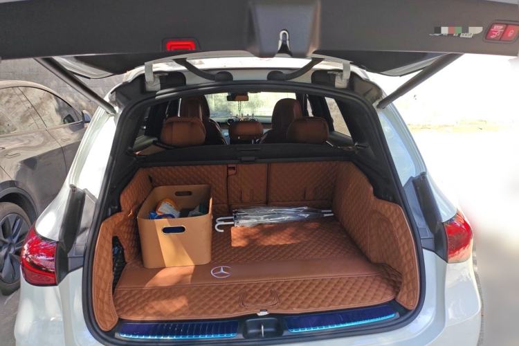 Used Mercedes-Benz GLC 2023 GLC 300 L 4MATIC Dynamic Edition 5-seater Trunk