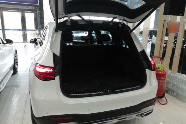 Used Mercedes-Benz GLC 2023 GLC 260 L 4MATIC Dynamic Edition 7-seater Trunk