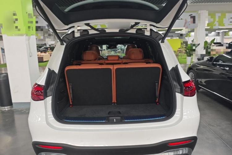 Used Mercedes-Benz GLC 2023 GLC 260 L 4MATIC Dynamic Edition 7-seater Trunk