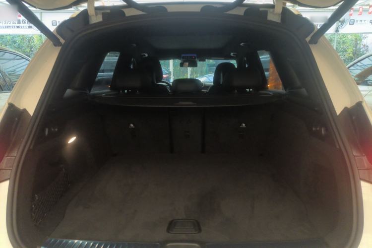 Used Mercedes-Benz GLC 2023 GLC 300 L 4MATIC Dynamic Edition 5-seater Trunk