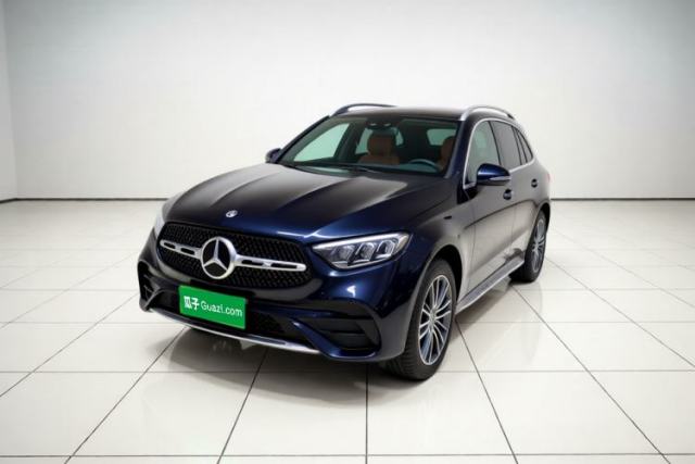 Ojetý Mercedes-Benz GLC 2024 GLC 300 L 4MATIC Dynamic Edition 5-seater