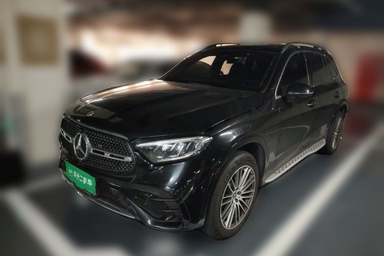 Used Mercedes-Benz GLC 2024 GLC 260 L 4MATIC Luxury Model 5 Seats Guazi used car, China used car export, Used car for sale, Used Mercedes-Benz cars, Cheapest cars for sale