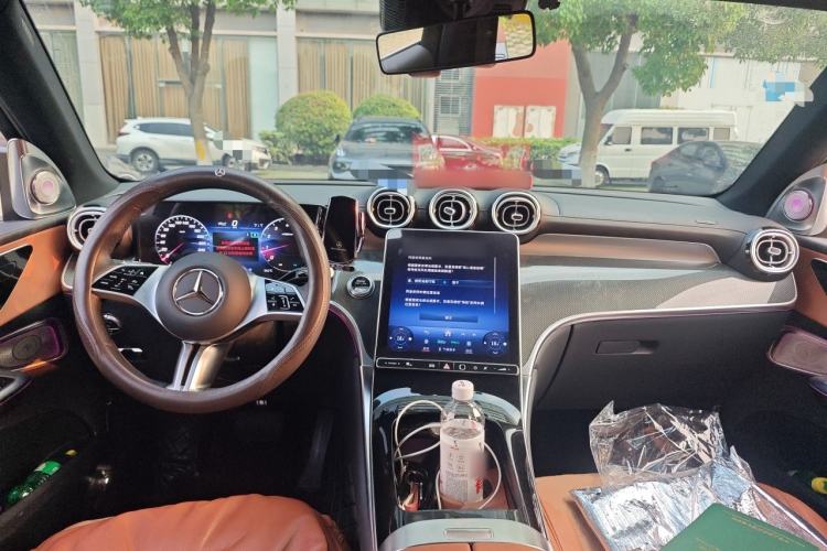Used Mercedes-Benz GLC 2024 GLC 260 L 4MATIC Dynamic Edition 5-seater Center Console