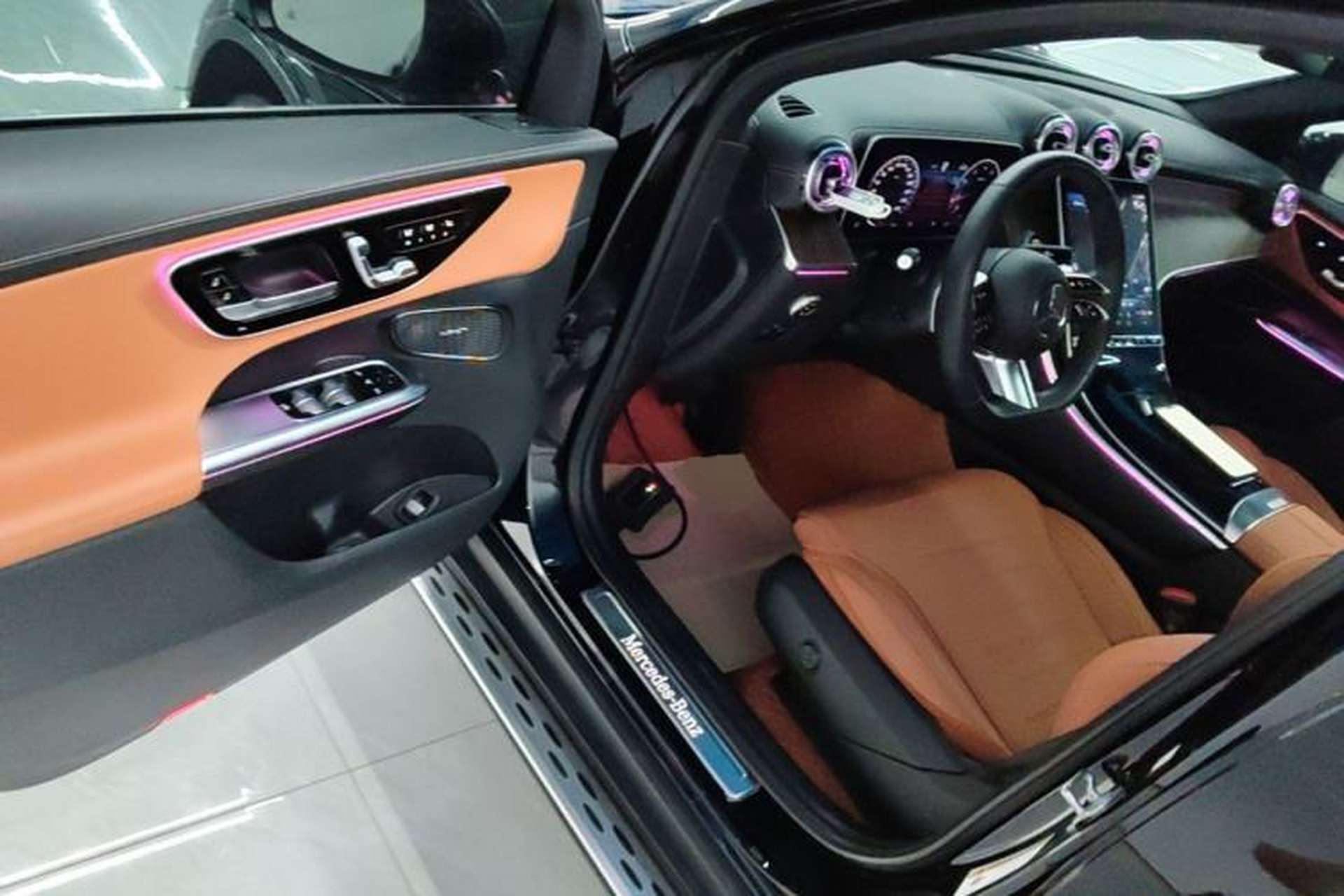 Used Mercedes-Benz GLC 2024 Refreshed GLC 300 L 4MATIC Dynamic Version 5 Seats Driver Seat
