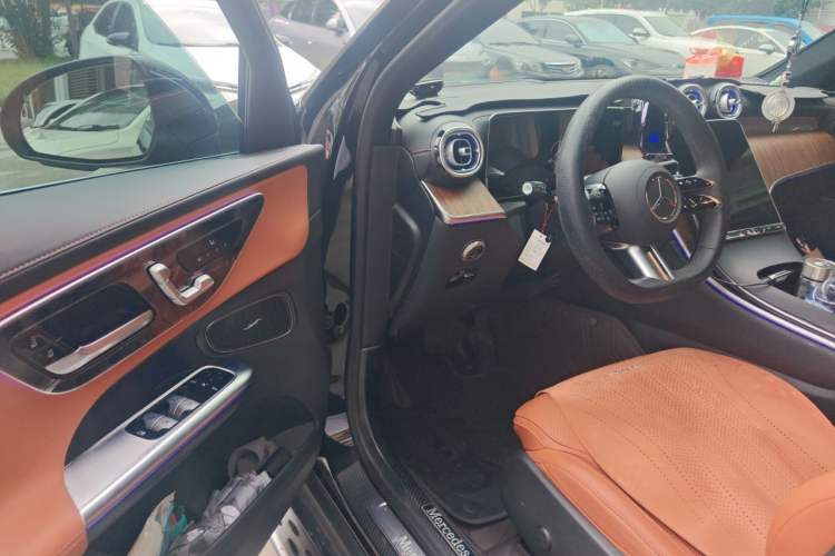 Used Mercedes-Benz GLC 2024 GLC 300 L 4MATIC Dynamic Edition 5-seater Driver Seat
