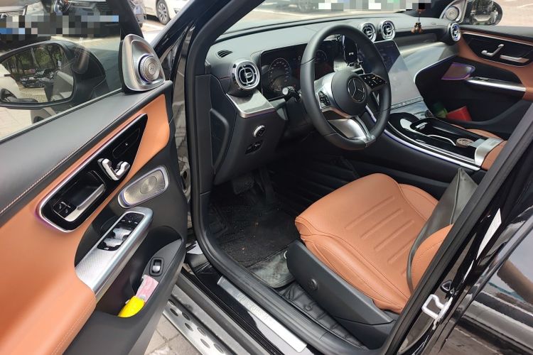 Used Mercedes-Benz GLC 2024 GLC 260 L 4MATIC Dynamic Edition 7-seater Driver Seat