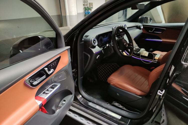 Used Mercedes-Benz GLC 2024 Refreshed GLC 300 L 4MATIC Dynamic Version 5 Seats Driver Seat