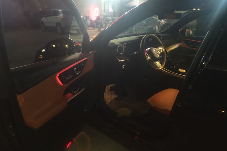 Used Mercedes-Benz GLC 2024 GLC 260 L 4MATIC Dynamic Edition 5-seater Driver Seat