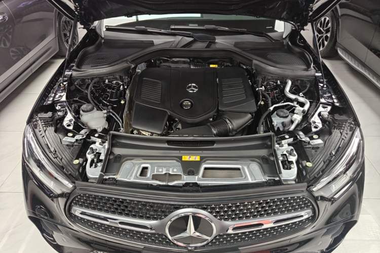 Used Mercedes-Benz GLC 2024 GLC 260 L 4MATIC Luxury Model 5 Seats Engine Bay