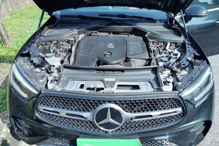 Used Mercedes-Benz GLC 2024 Refreshed GLC 300 L 4MATIC Dynamic Version 7-Seater Engine Bay
