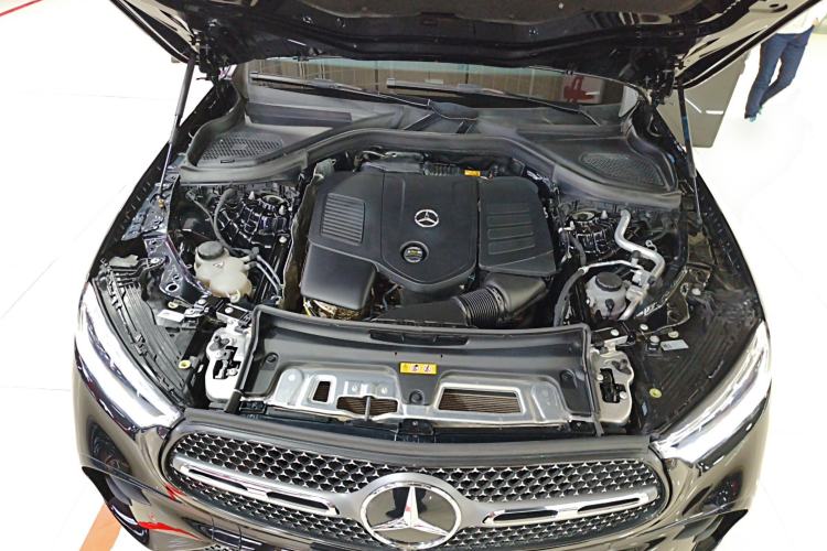 Used Mercedes-Benz GLC 2024 Facelifted GLC 260 L 4MATIC Luxury Version 5 Seats Engine Bay