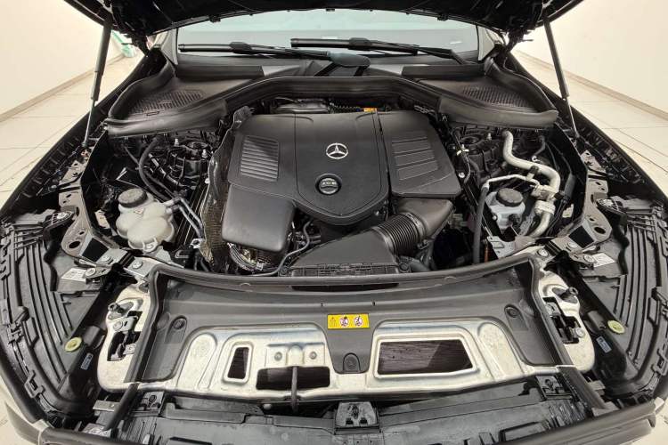 Used Mercedes-Benz GLC 2024 GLC 260 L 4MATIC Luxury Model 5 Seats Engine Bay
