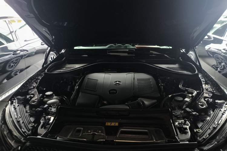Used Mercedes-Benz GLC 2024 Refreshed GLC 260 L 4MATIC Luxury Version 7-Seater Engine Bay