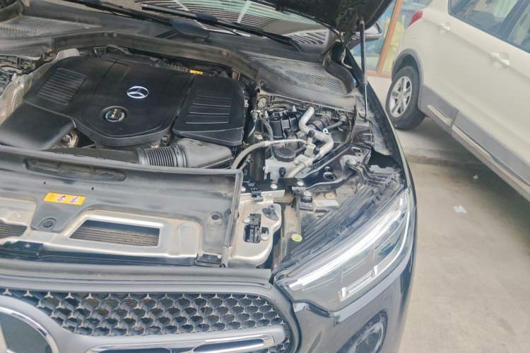 Used Mercedes-Benz GLC 2024 GLC 300 L 4MATIC Dynamic Edition 5-seater Engine Bay Left