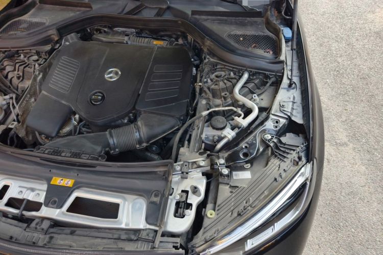 Used Mercedes-Benz GLC 2024 Refreshed GLC 300 L 4MATIC Dynamic Version 5 Seats Engine Bay Left
