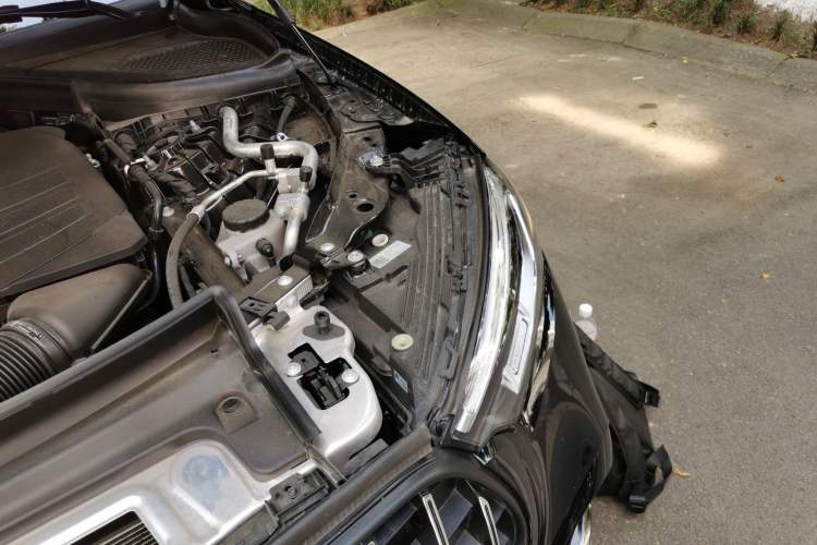Used Mercedes-Benz GLC 2024 GLC 260 L 4MATIC Dynamic Edition 5-seater Engine Bay Left