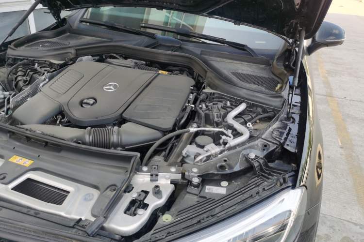 Used Mercedes-Benz GLC 2024 GLC 300 L 4MATIC Dynamic Edition 5-seater Engine Bay Left