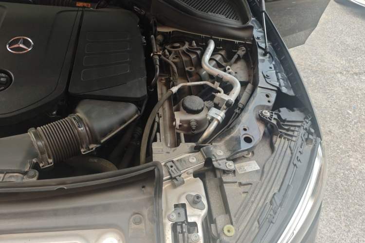 Used Mercedes-Benz GLC 2024 Refreshed GLC 300 L 4MATIC Dynamic Version 5 Seats Engine Bay Left