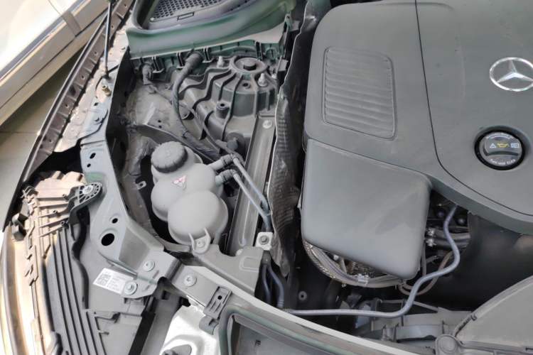 Used Mercedes-Benz GLC 2024 GLC 260 L 4MATIC Luxury Model 5 Seats Engine Bay Right