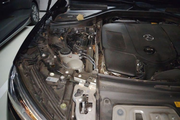 Used Mercedes-Benz GLC 2024 GLC 260 L 4MATIC Luxury Model 5 Seats Engine Bay Right