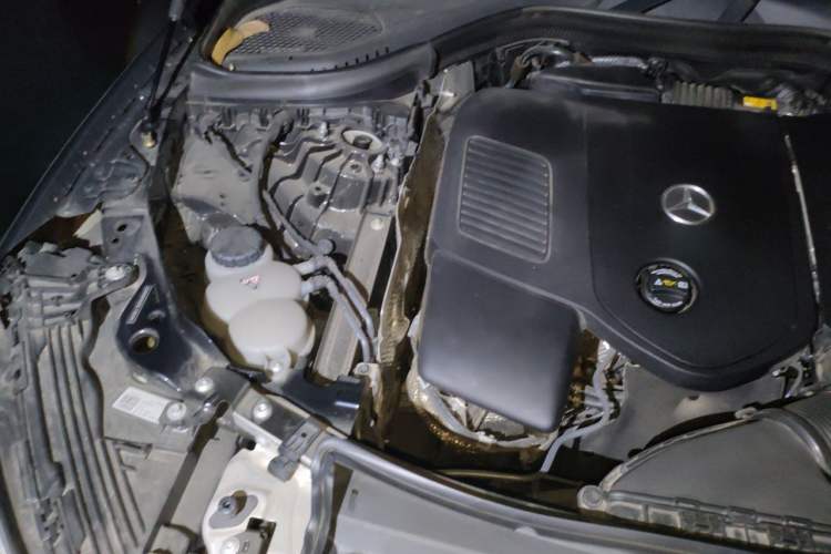 Used Mercedes-Benz GLC 2024 GLC 300 L 4MATIC Dynamic Edition 5-seater Engine Bay Right