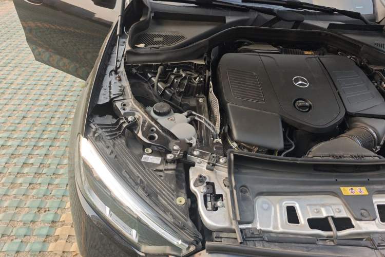 Used Mercedes-Benz GLC 2024 GLC 260 L 4MATIC Dynamic Edition 5-seater Engine Bay Right