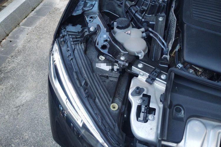Used Mercedes-Benz GLC 2024 GLC 300 L 4MATIC Dynamic Edition 5-seater Engine Bay Right