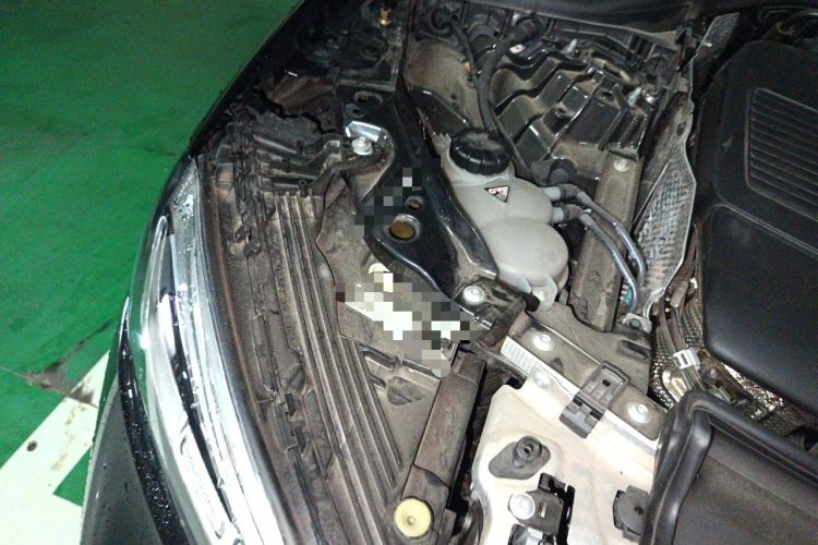 Used Mercedes-Benz GLC 2024 GLC 300 L 4MATIC Dynamic Edition 5-seater Engine Bay Right