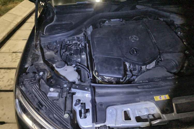 Used Mercedes-Benz GLC 2024 Refreshed GLC 300 L 4MATIC Dynamic Version 5 Seats Engine Bay Right