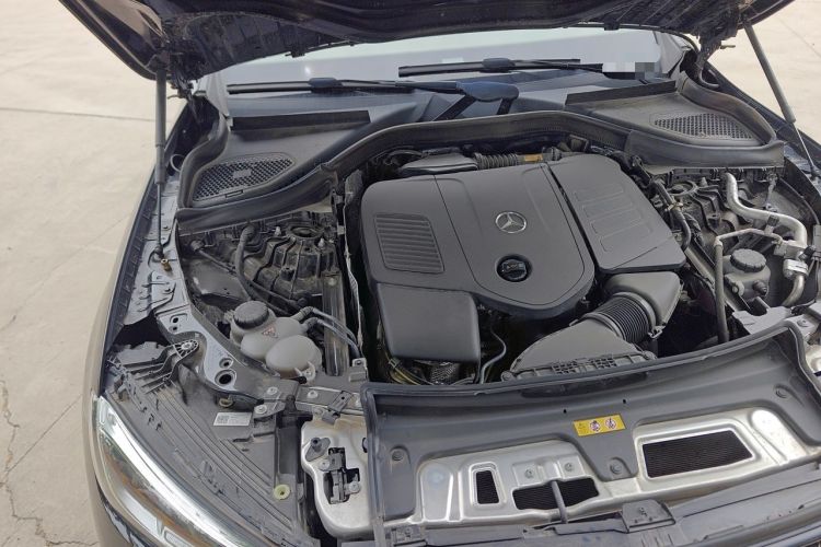 Used Mercedes-Benz GLC 2024 Facelifted GLC 260 L 4MATIC Luxury Version 5 Seats Engine Bay Right
