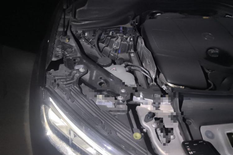 Used Mercedes-Benz GLC 2024 GLC 260 L 4MATIC Luxury Model 5 Seats Engine Bay