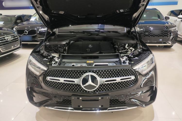 Used Mercedes-Benz GLC 2024 Facelifted GLC 260 L 4MATIC Luxury Version 5 Seats Engine Bay