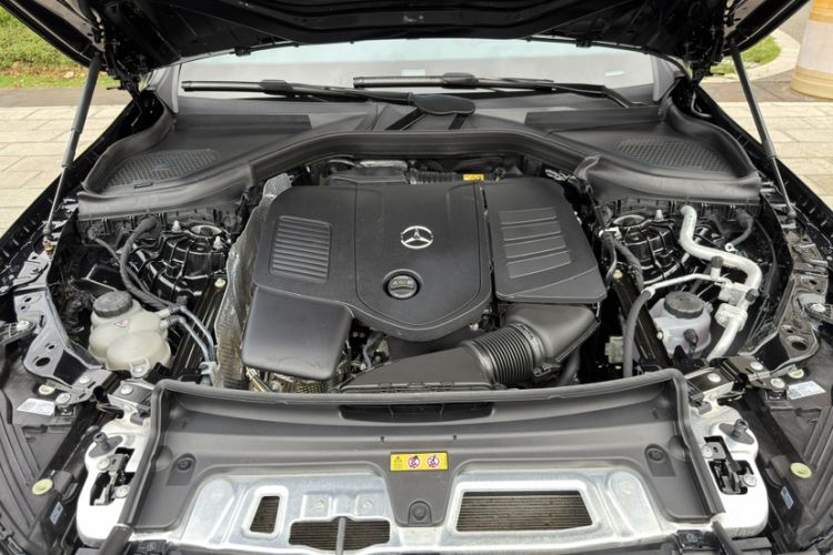 Used Mercedes-Benz GLC 2024 GLC 260 L 4MATIC Dynamic Edition 5-seater Engine Bay