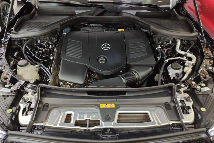 Used Mercedes-Benz GLC 2024 Refreshed GLC 300 L 4MATIC Dynamic Version 5 Seats Engine Bay