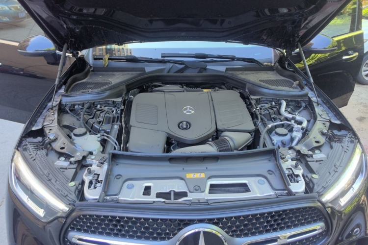 Used Mercedes-Benz GLC 2024 Facelifted GLC 260 L 4MATIC Luxury Version 5 Seats Engine Bay